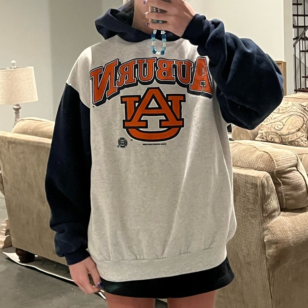 VINTAGE AUBURN SWEATSHIRT